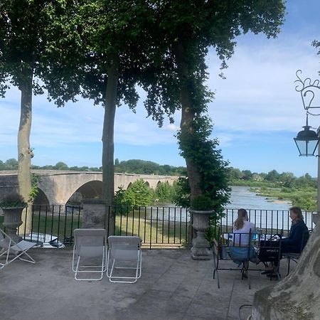 Grand Hotel De L'Abbaye Beaugency Bagian luar foto