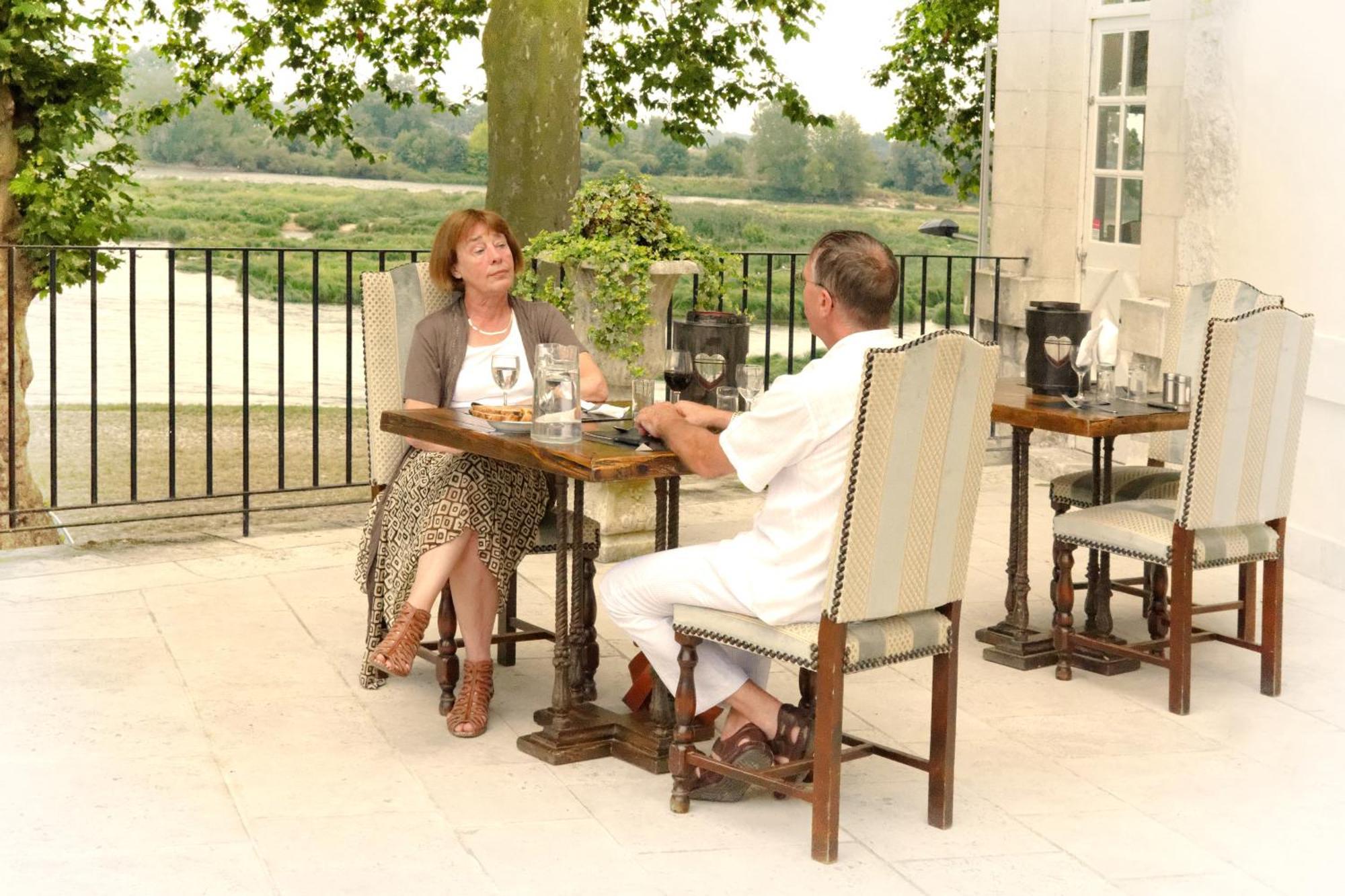 Grand Hotel De L'Abbaye Beaugency Bagian luar foto